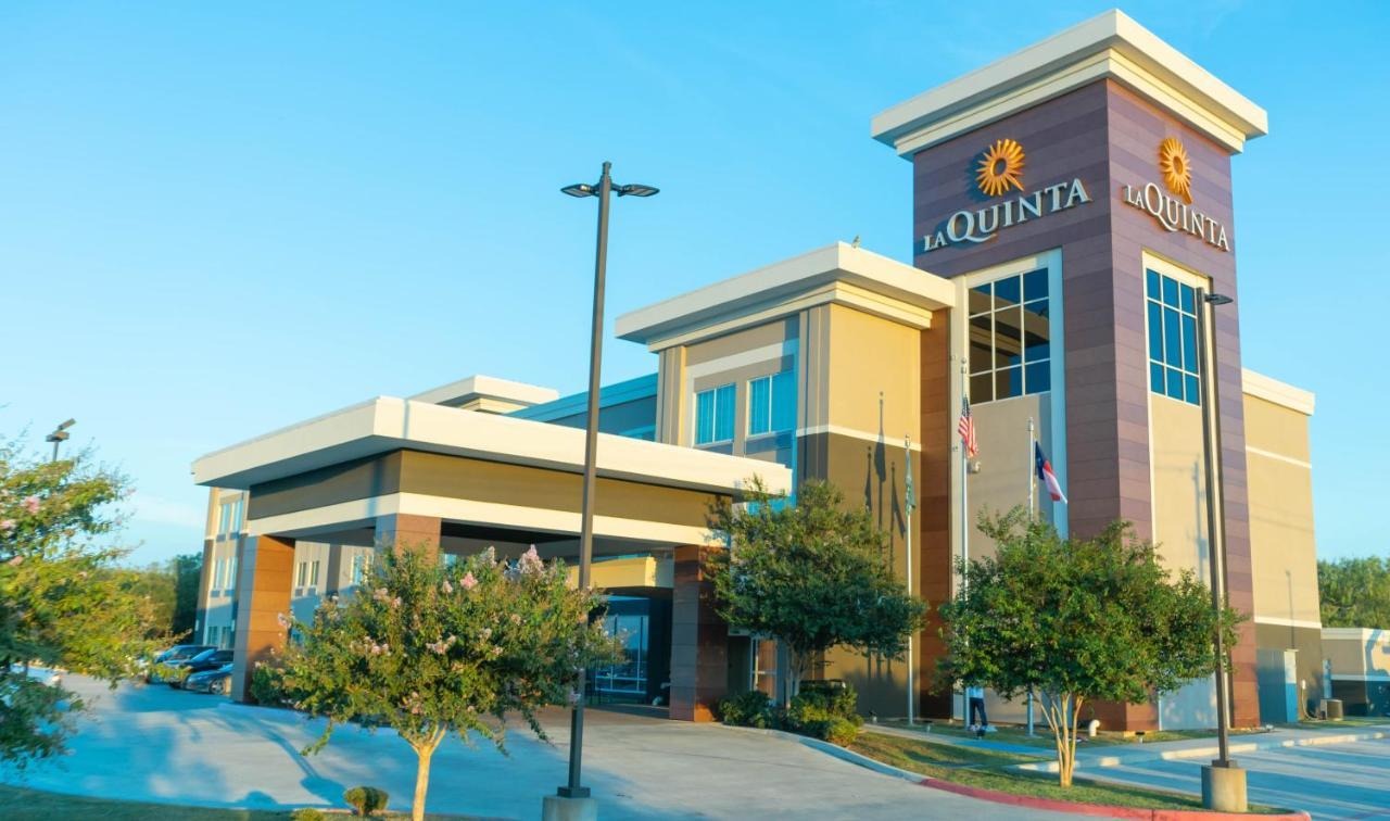 La Quinta By Wyndham Karnes City - Kenedy Εξωτερικό φωτογραφία
