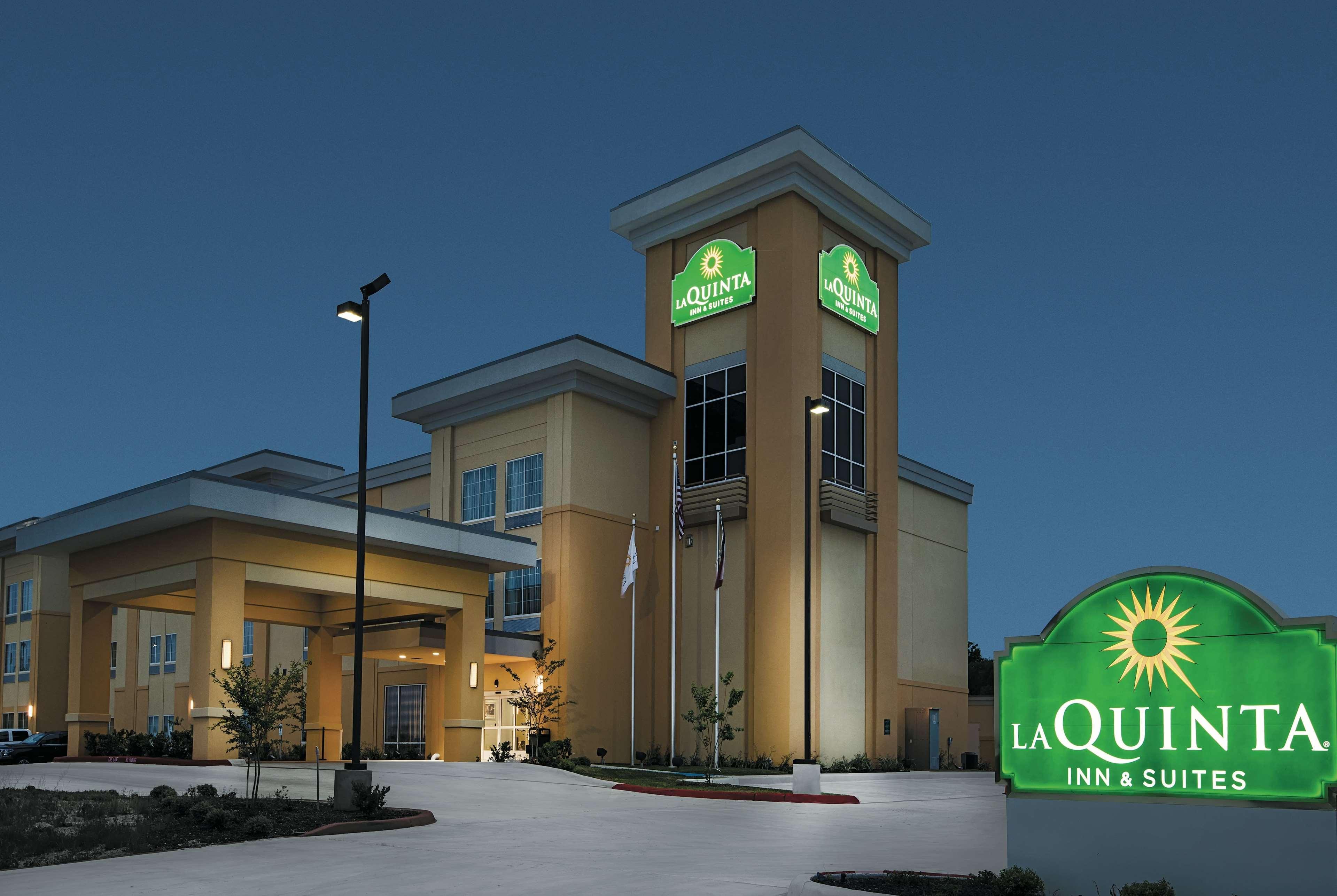 La Quinta By Wyndham Karnes City - Kenedy Εξωτερικό φωτογραφία