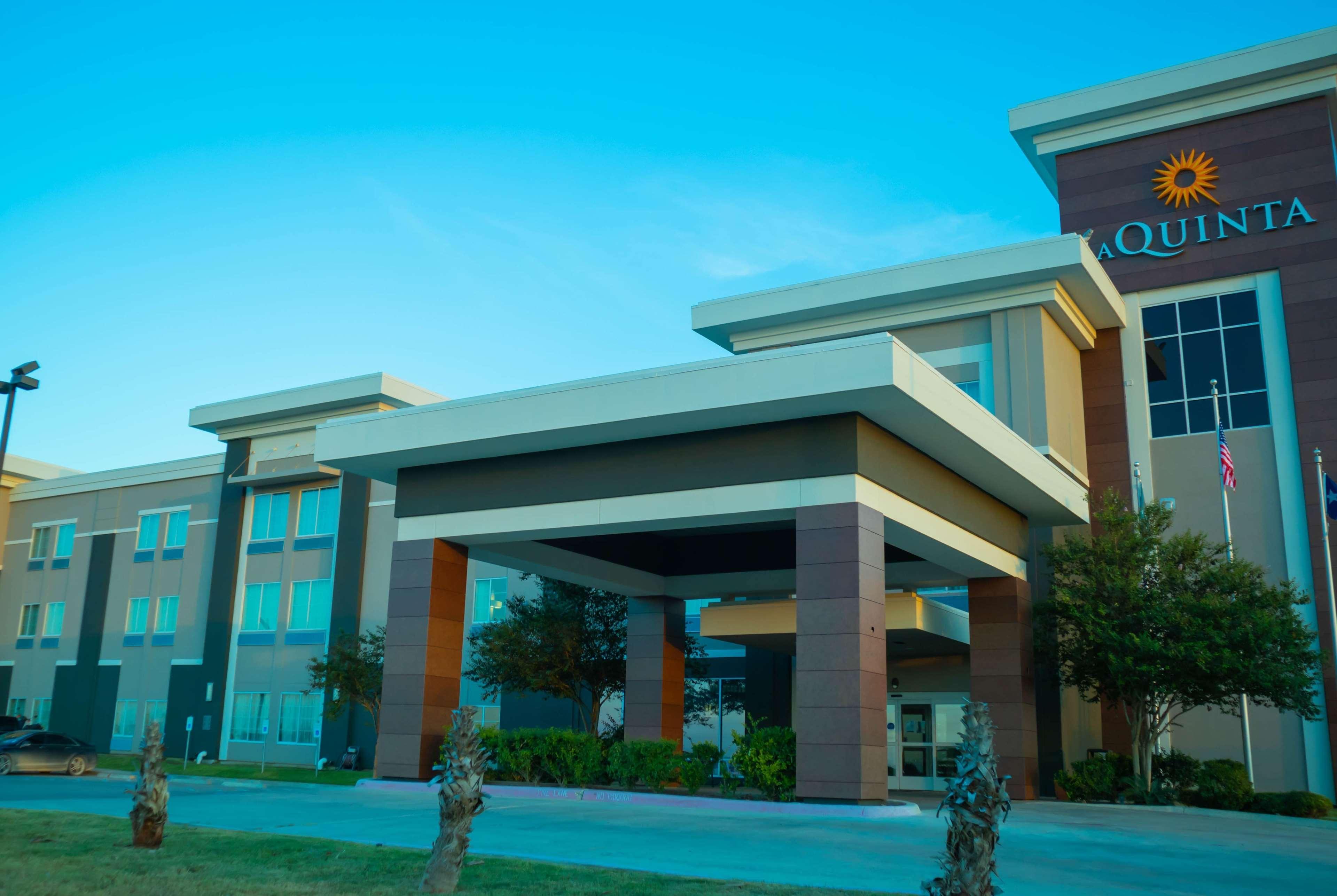 La Quinta By Wyndham Karnes City - Kenedy Εξωτερικό φωτογραφία